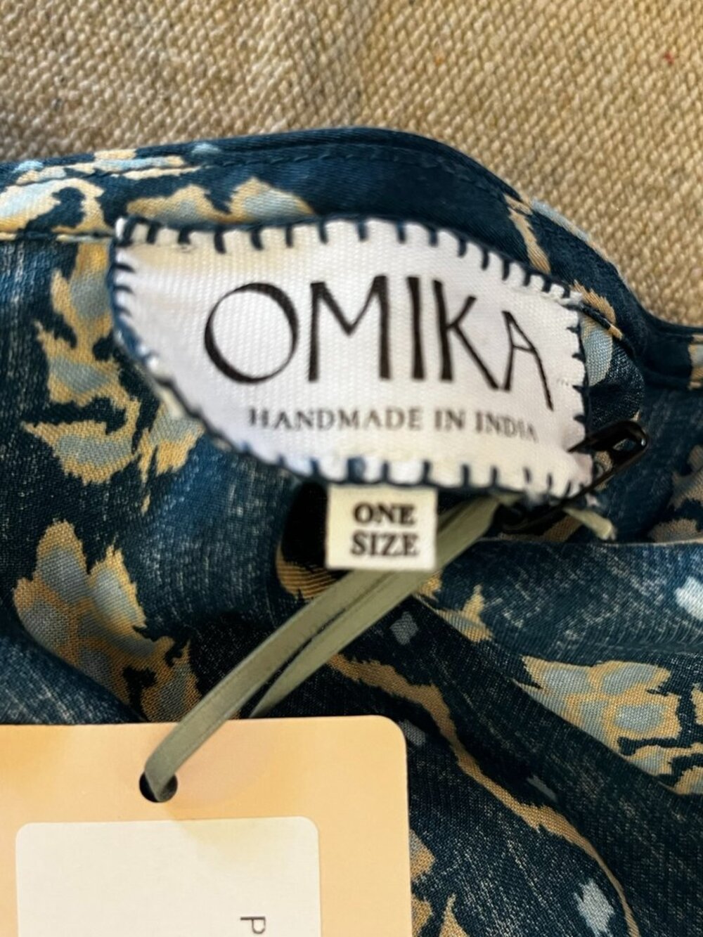 Omika Woman's Nico Indigo Blue Print Pia Caftan Sz One Size - Picture 2 of 11
